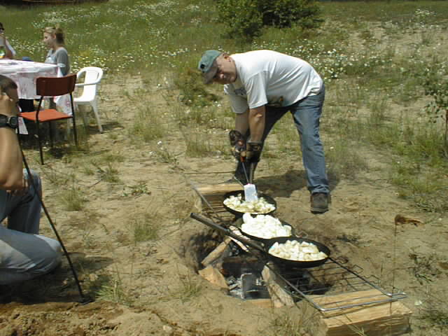 {short description of image}